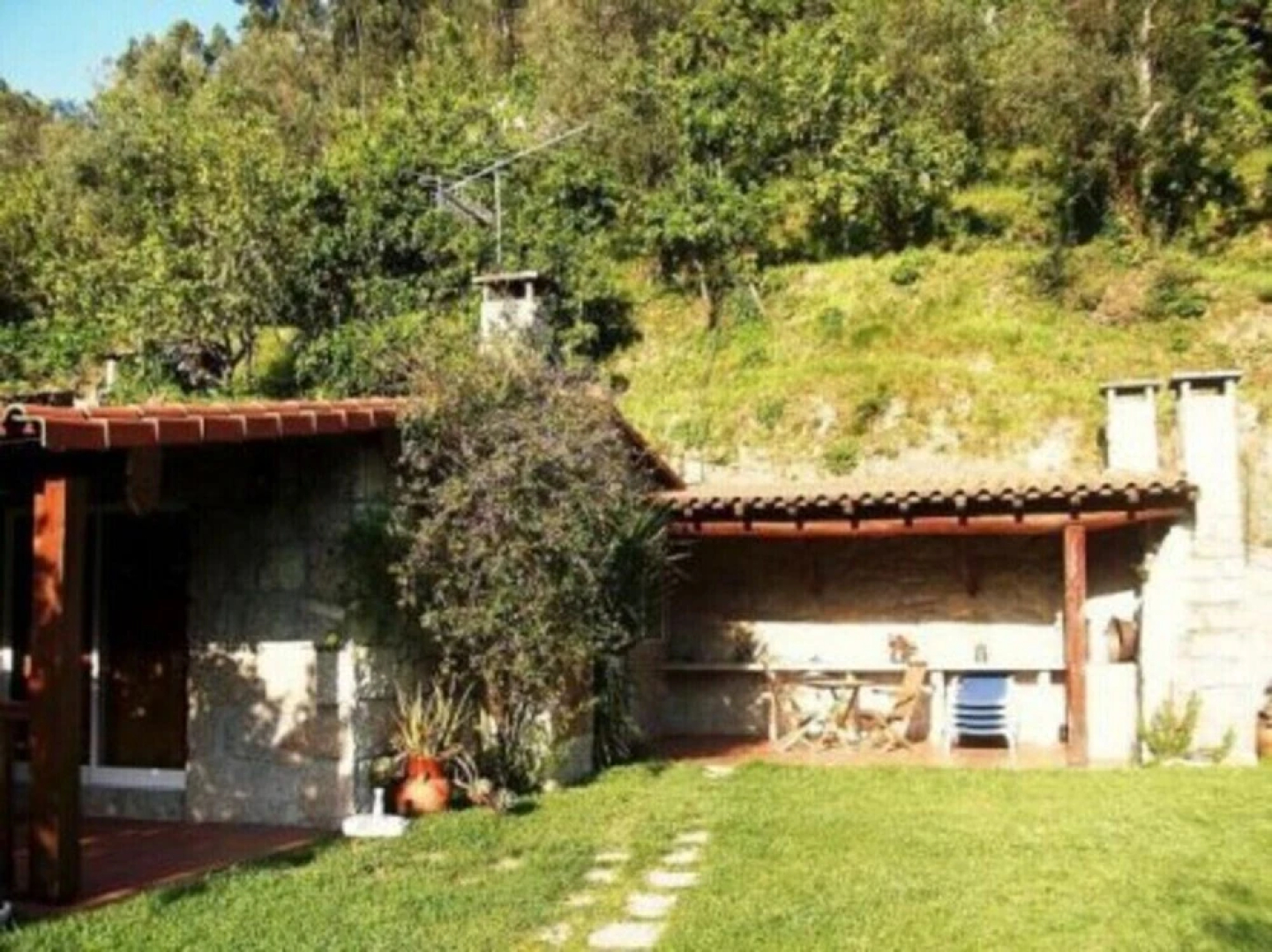 Casa com Piscina, V Minho by Izibookings
