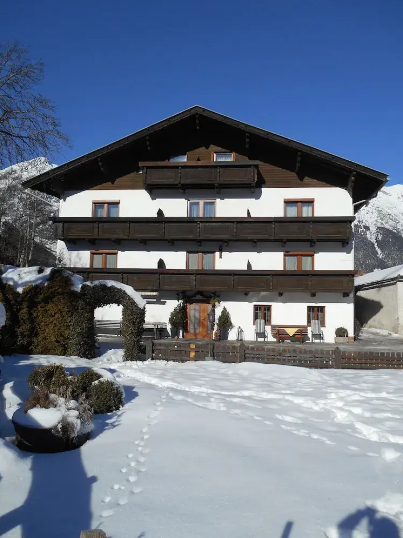 Sonnenhof Mieming Apartments & Zimmer