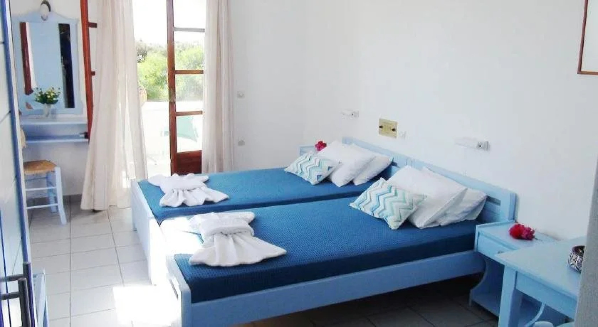 Glyfada Beach Studios