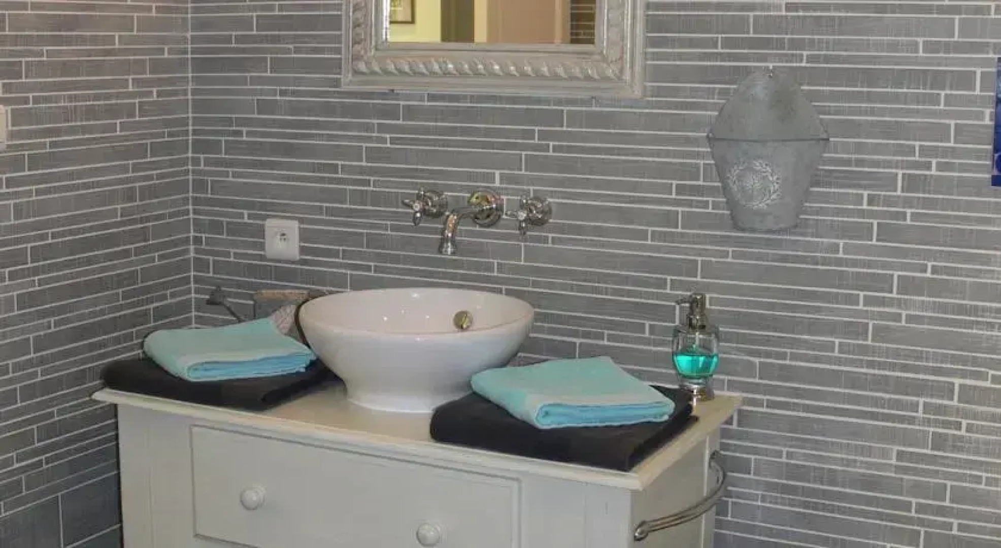 Maison dhôte la Tourette