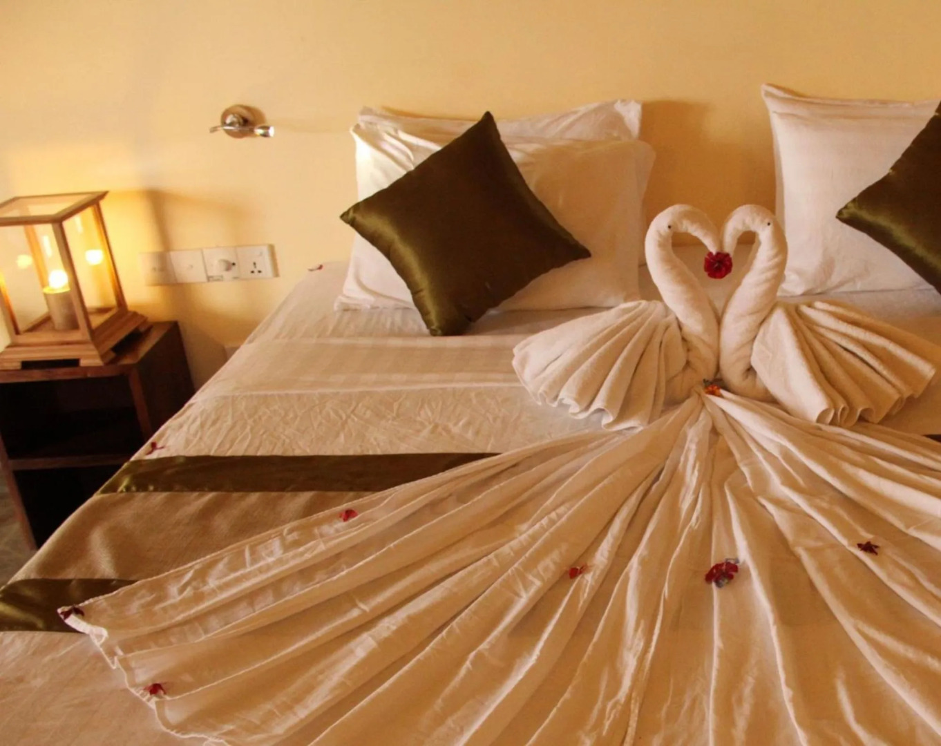 Giman Free Beach Resort