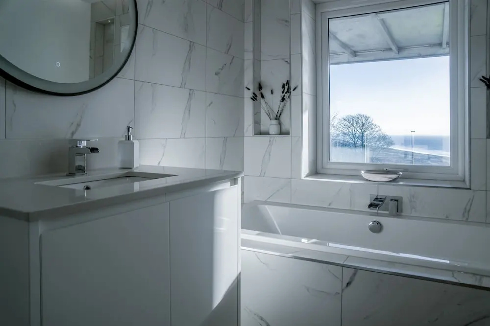 Sunrise - 5 Bedroom Home - Pendine