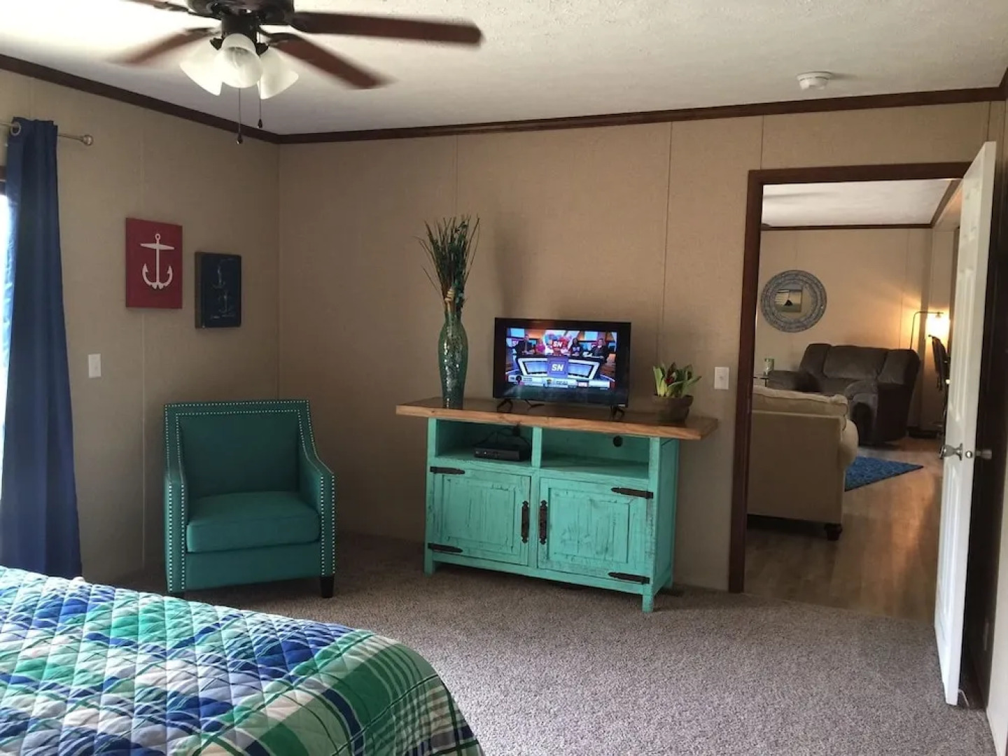 Self Creek Lodge and Marina