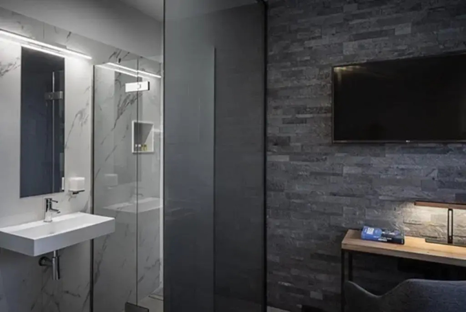 Home & Work Apartments