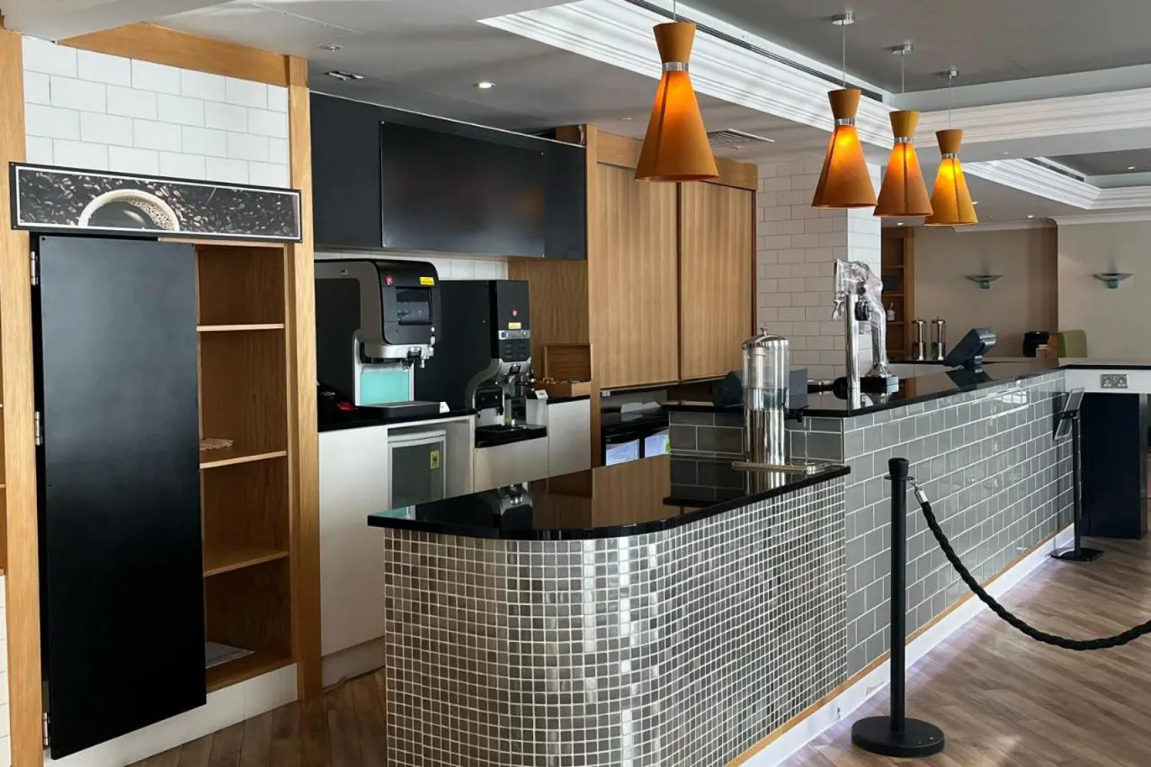 Отель B&B Hotel London Heathrow