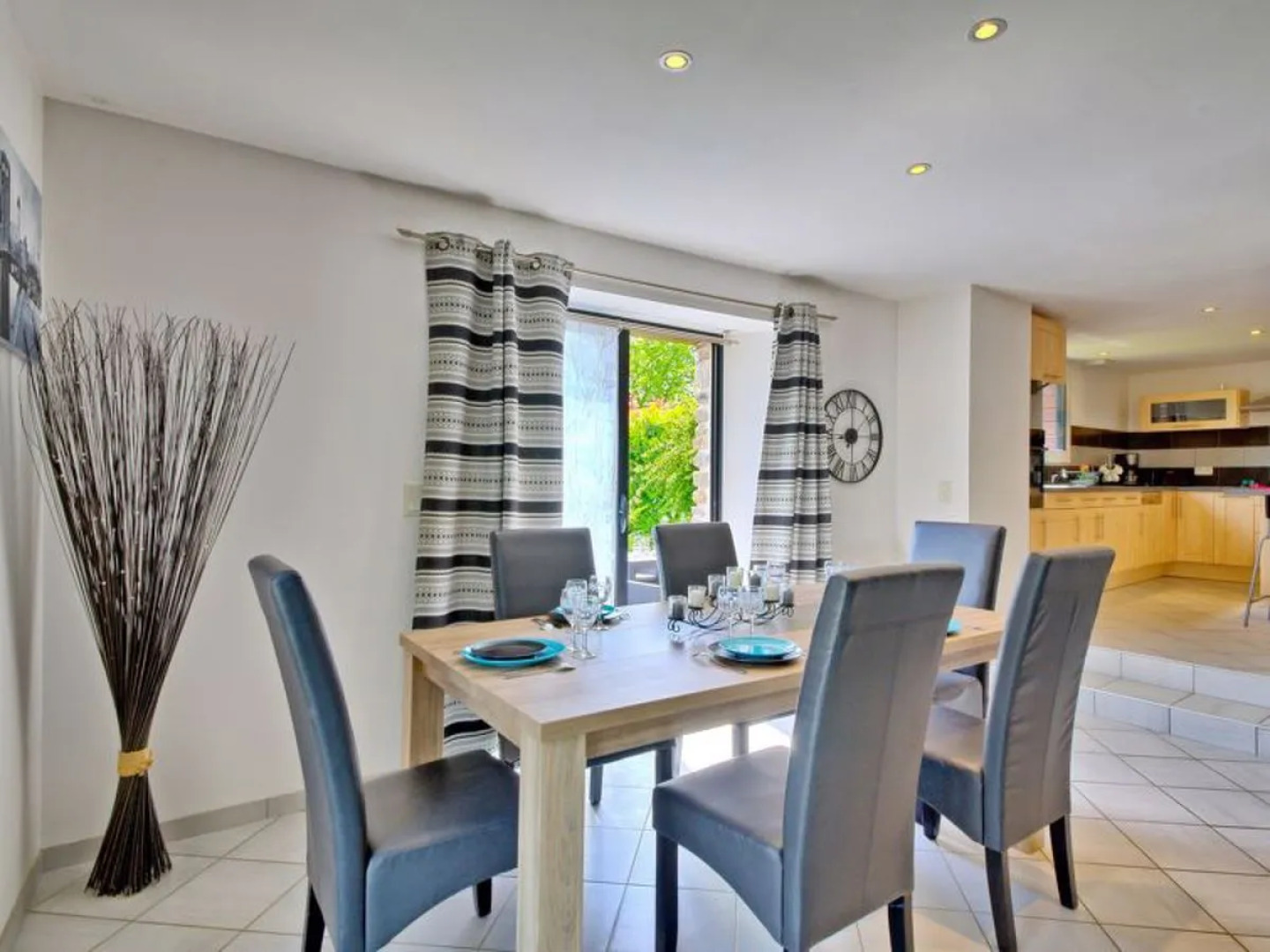 Le GraffiTy (BEE300)