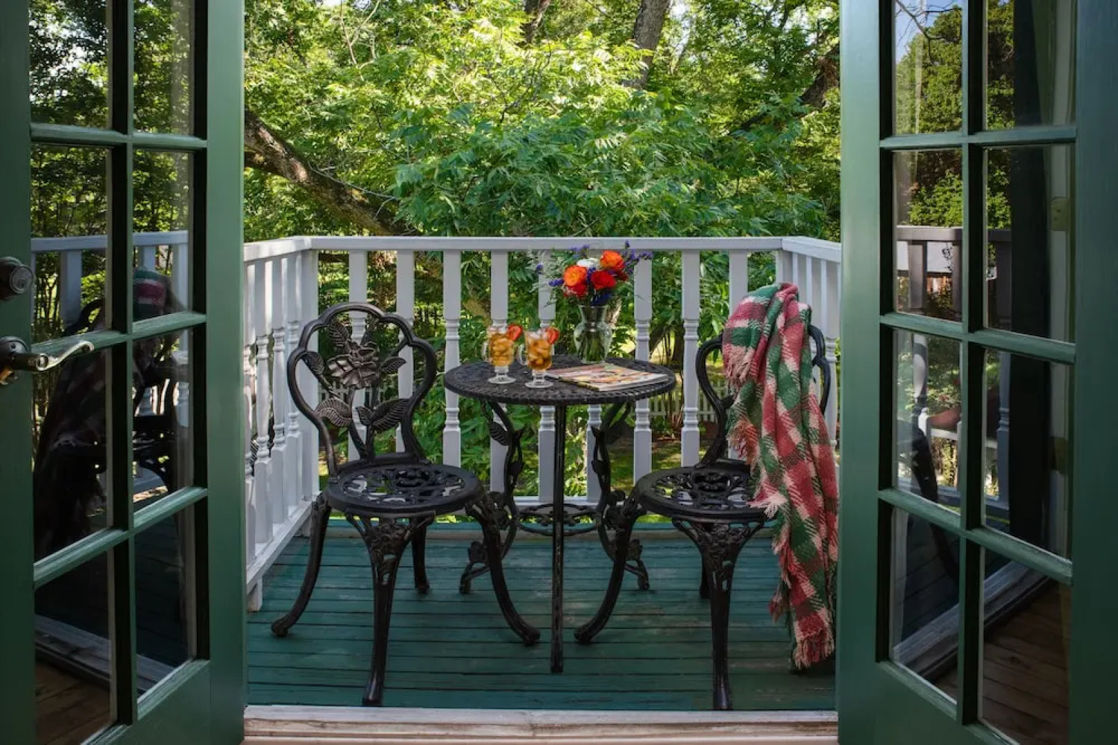 White Oak Manor Bed & Breakfast