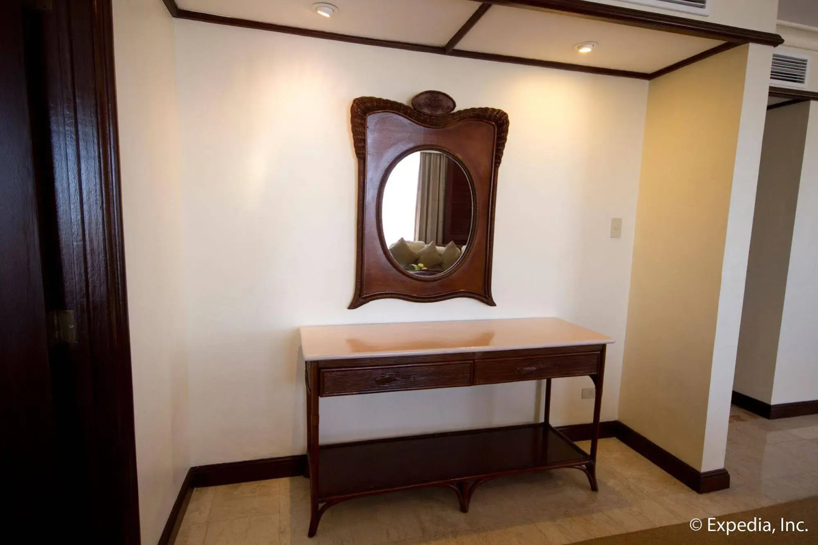 Waterfront Airport Hotel & Casino