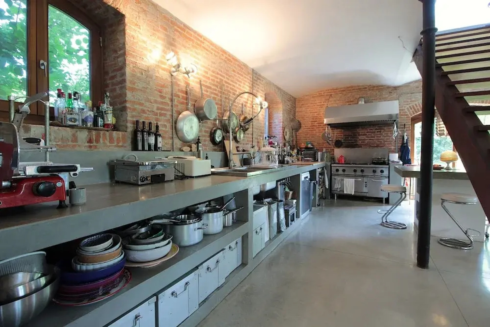 Villa Poggio Zucchino Pool Piacenza