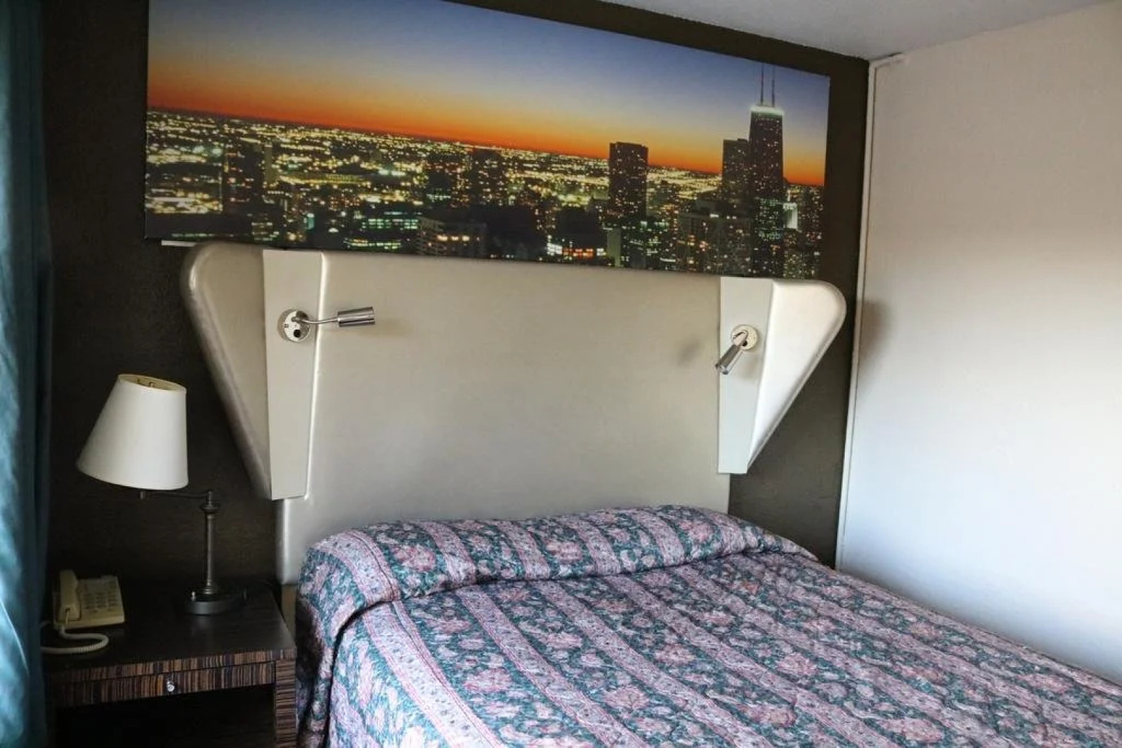 Hotel O Miami Inn & Suites Chicago Midway Airport