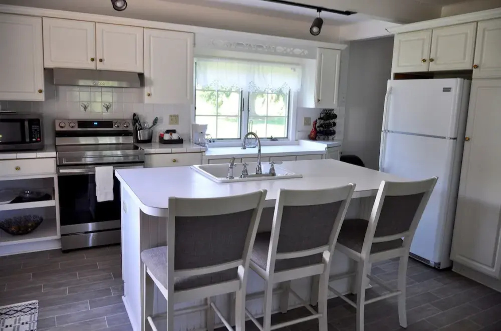 The Inn at Glenora Wine Cellars