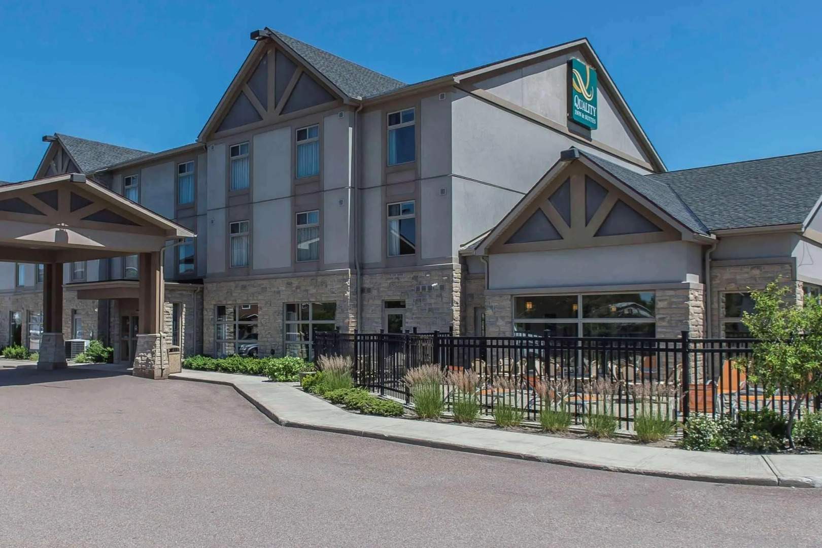 Quality Inn and Suites Petawawa