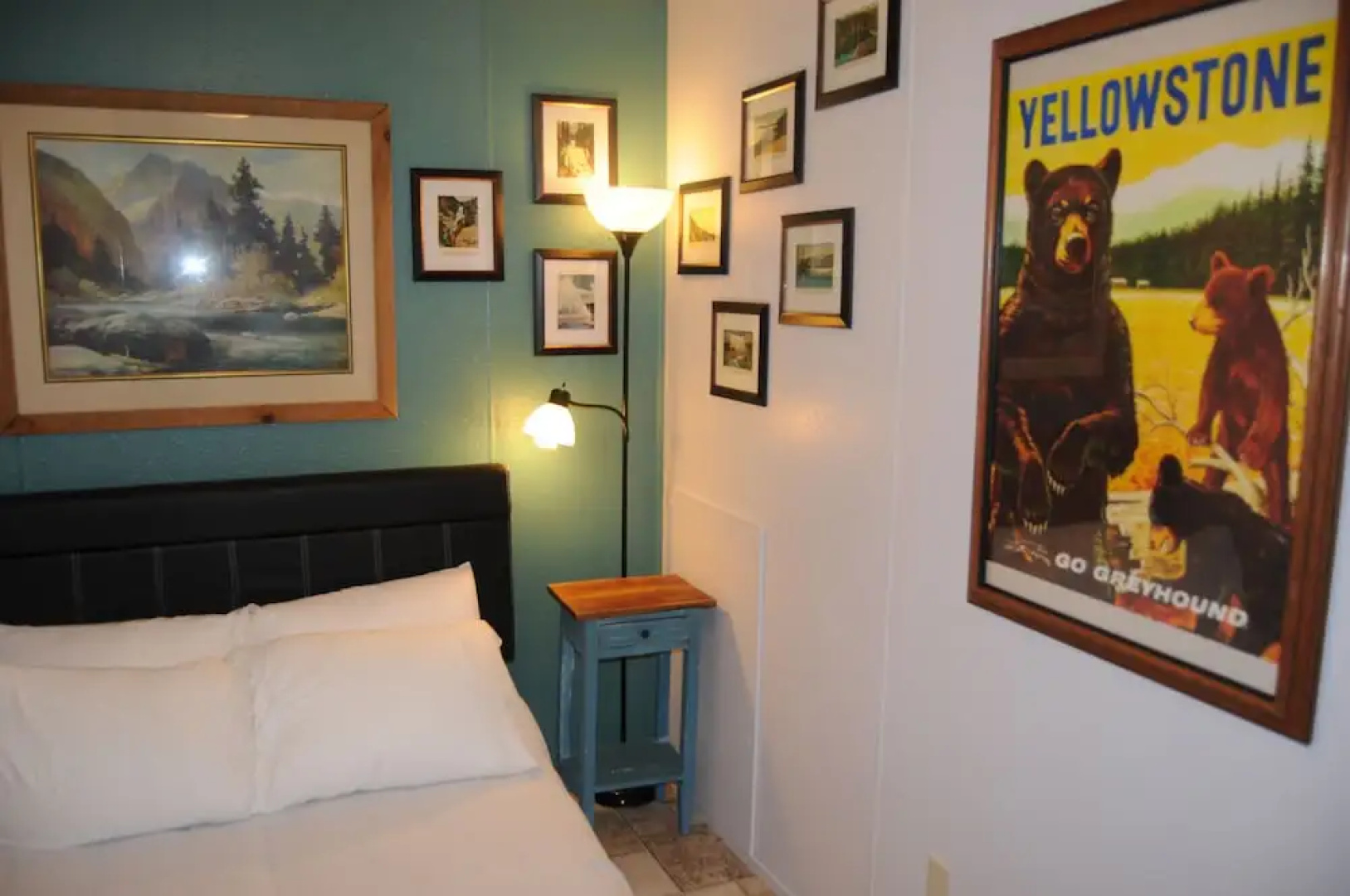 Yellowstone Motel - Adults Only