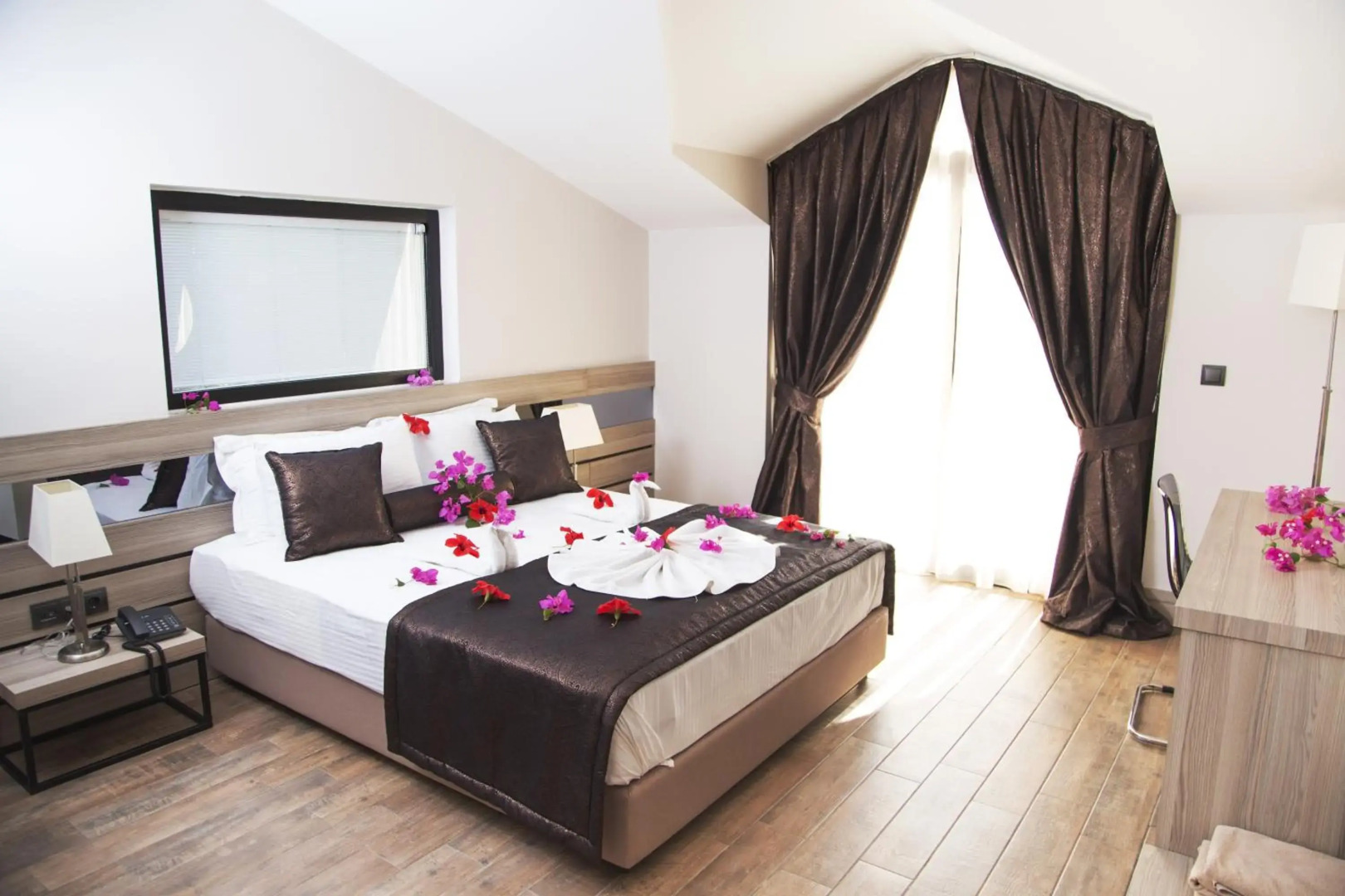 S3 Seahorse Beach Club & Hotel