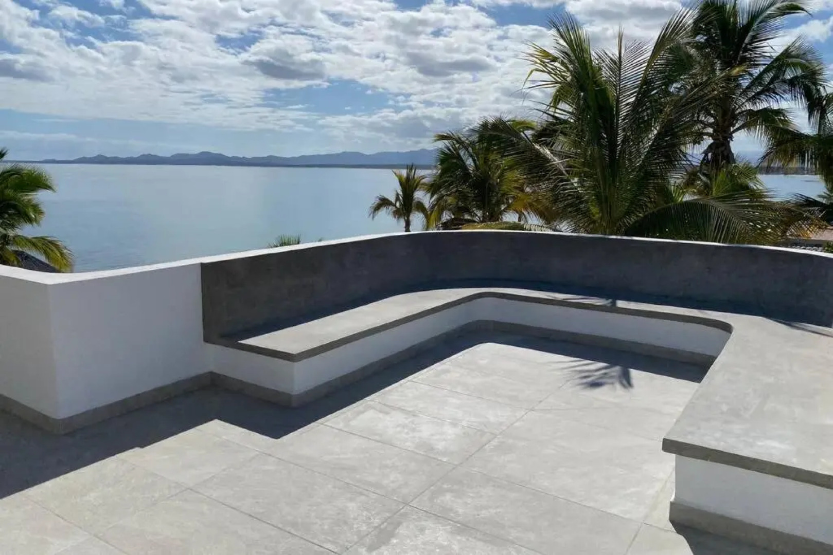 Casa Mañana Amazing Villa with Beachfront & Pool 4BR 4BA