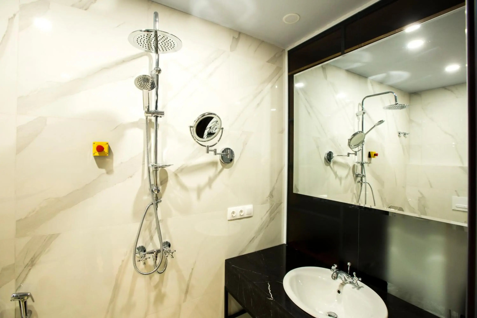 Hôtel du Triangle d'Or