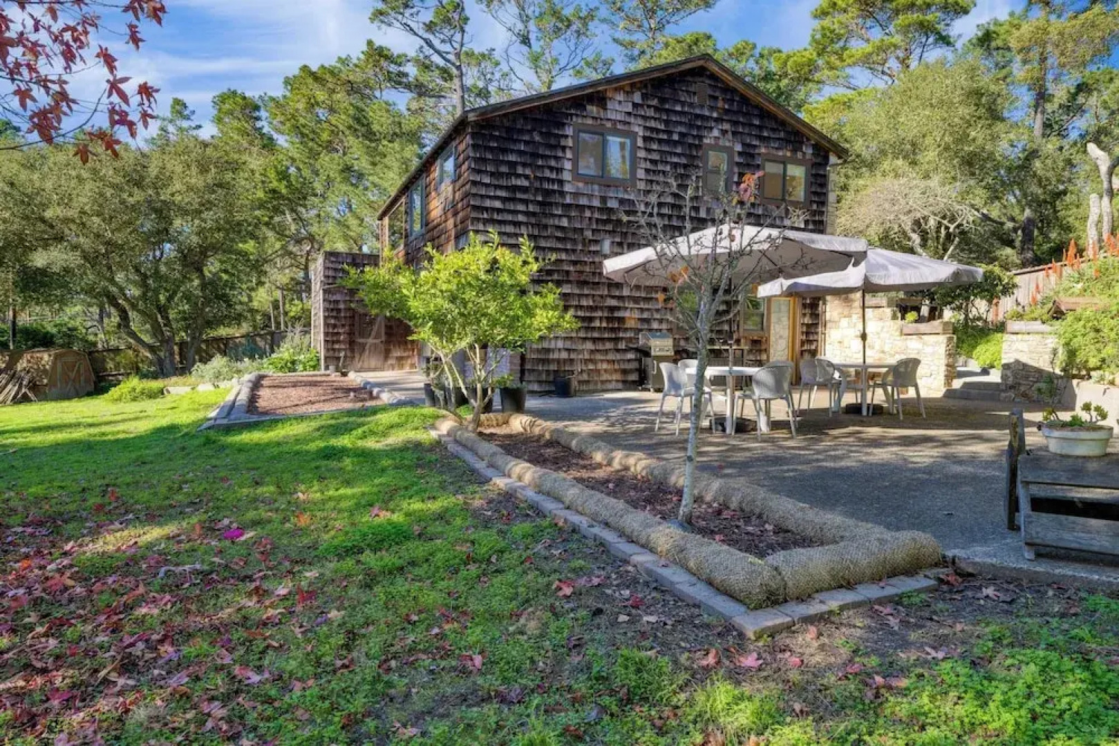 Sunridge Lookout by Avantstay Big Backyard Oasis + Patio, Central Location