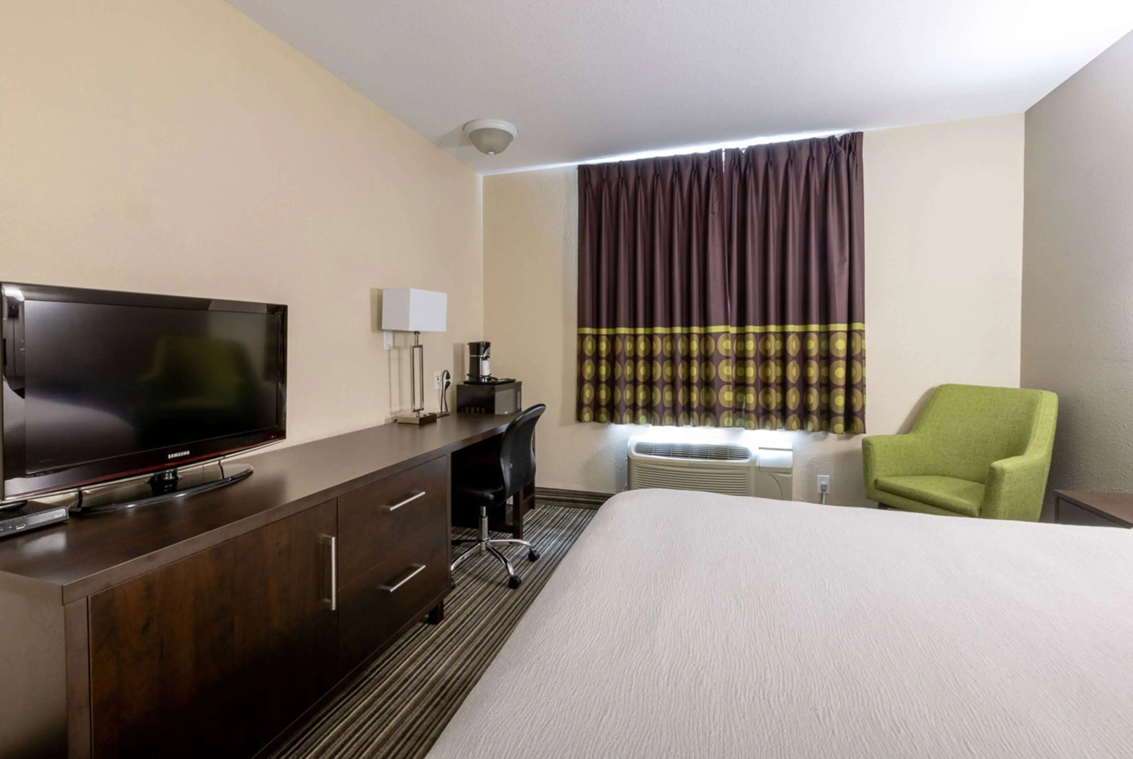 Super 8 by Wyndham Truro NS