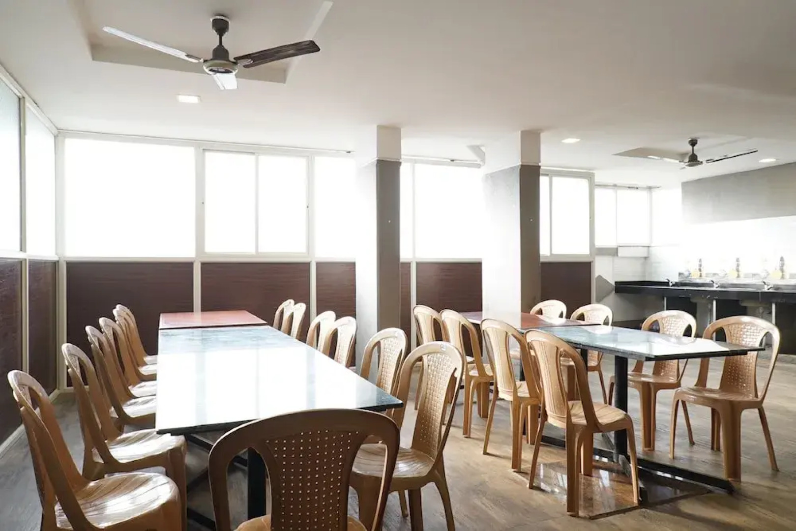 OYO 28029 Living Luxurious Studio Rooms