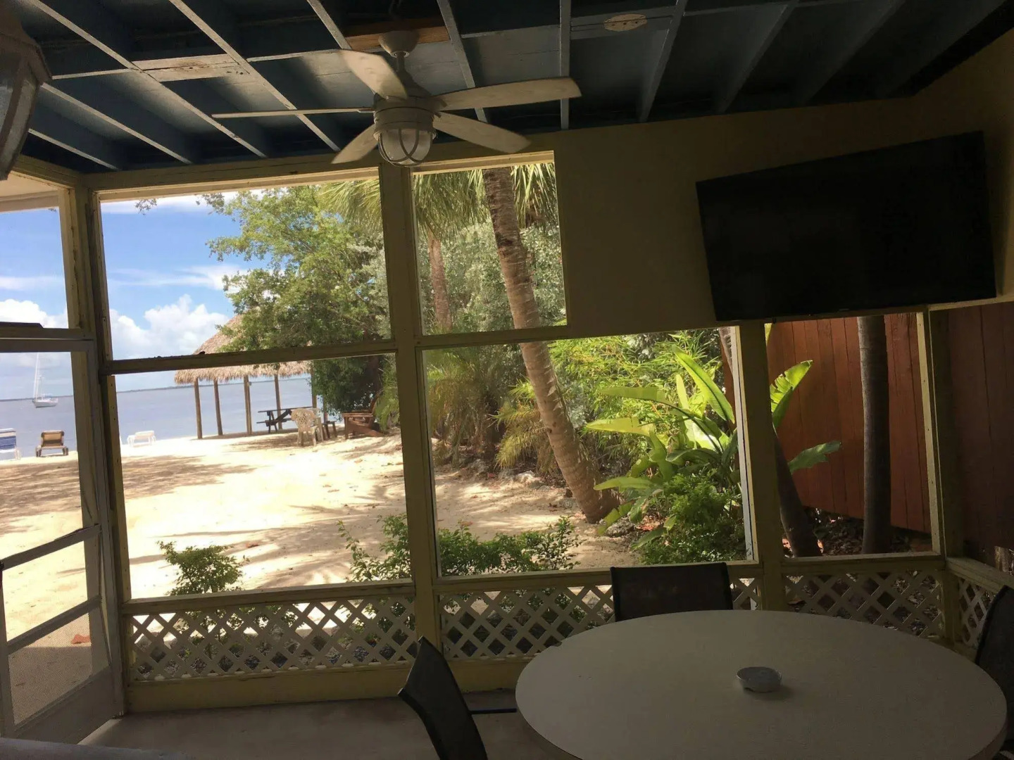 Sunset Cove Beach Resort