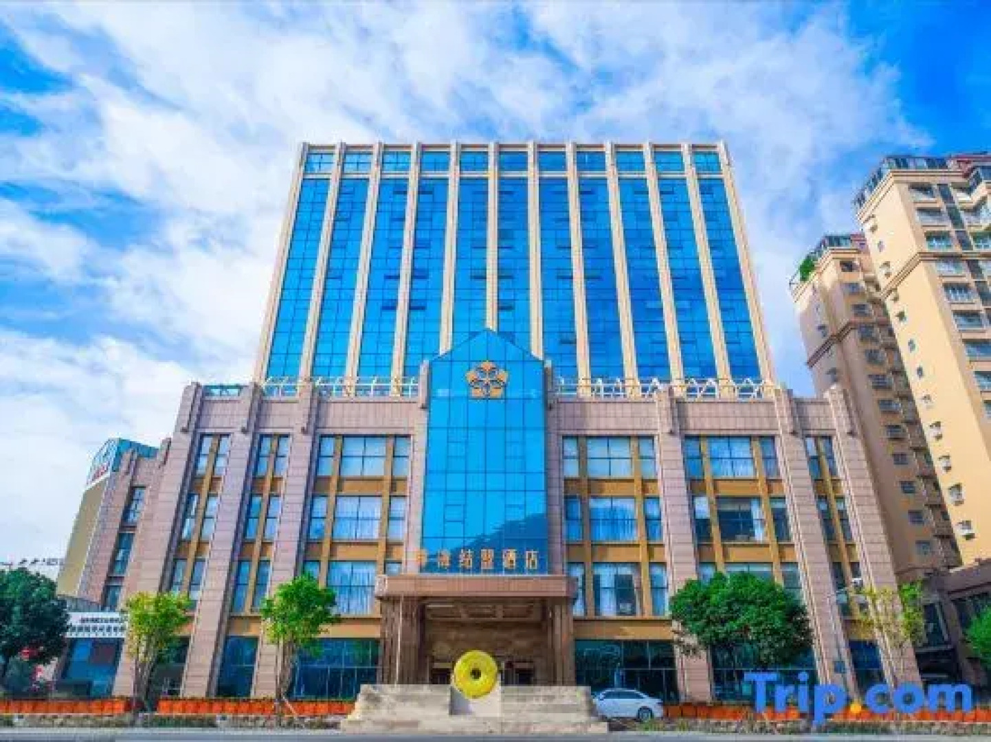 Yihai Alliance Hotel