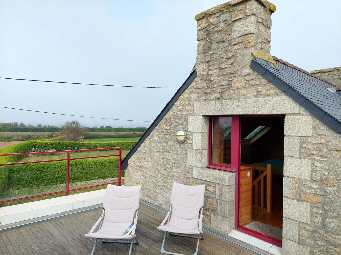 Semi-detached house near the sea, Cléder