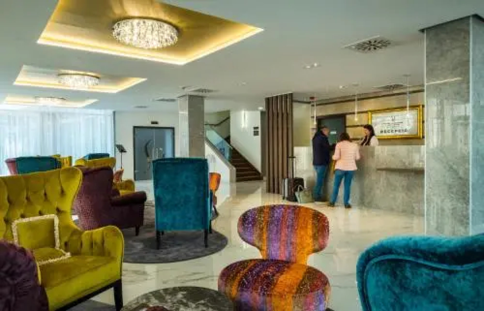 Silver Studio Apartment