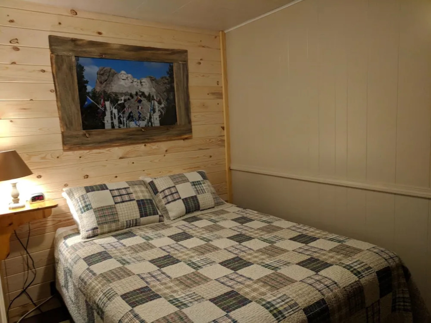 Trails End Cabins & Motel