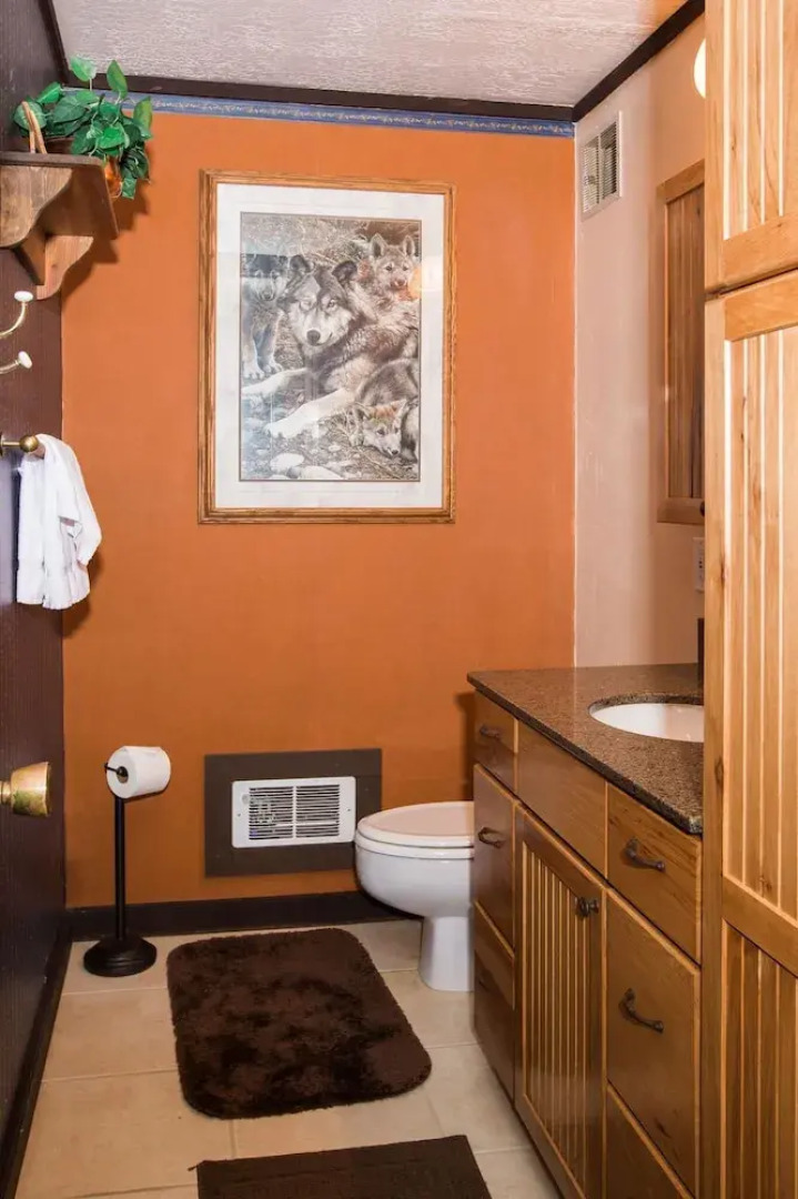 Three Kings Condo Near the Lifts by RedAwning