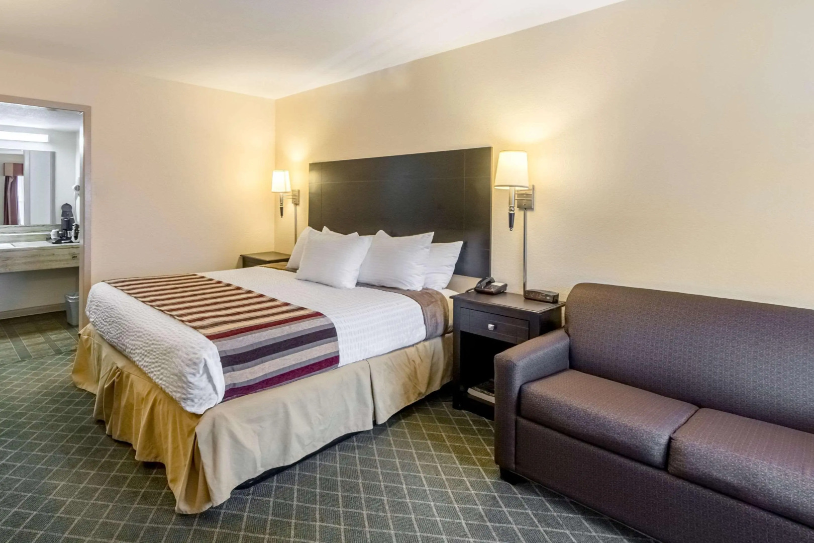 Motel 9 University-Downtown