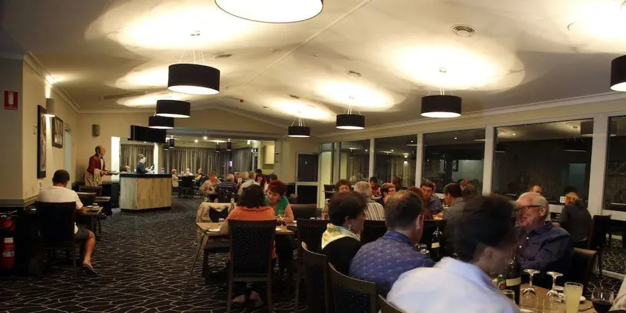 Cattlemans Country Motor Inn & Serviced Apartments