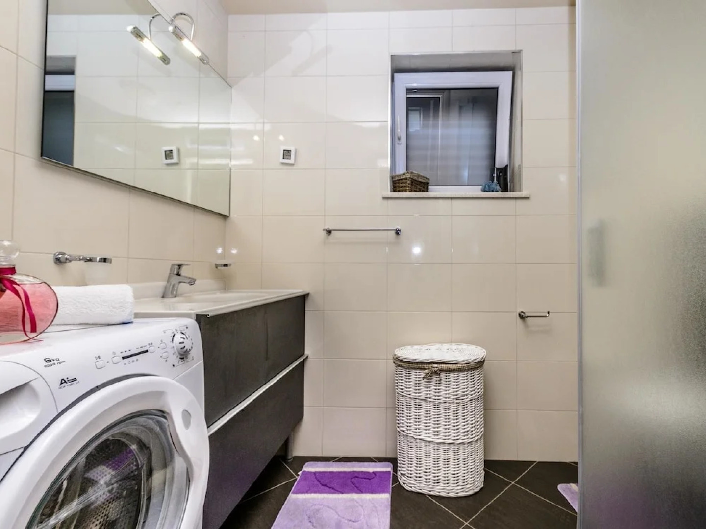 Villa Pave / Six Bedrooms H1