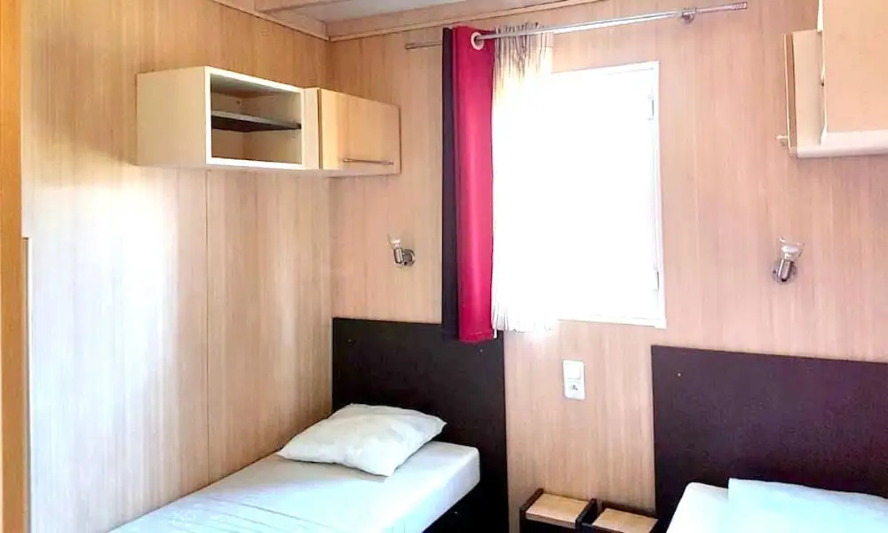 Bungalow With 3 Bedrooms in La Chapelle-hermier, With Shared Pool, Furnished Terrace and Wifi - 12 km From the Beach