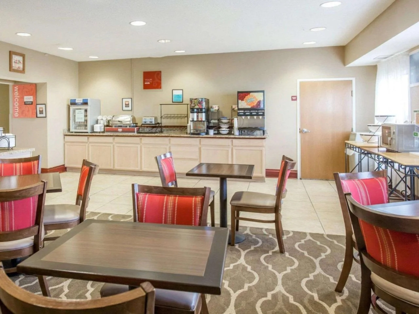 Comfort Inn Walcott near Davenport