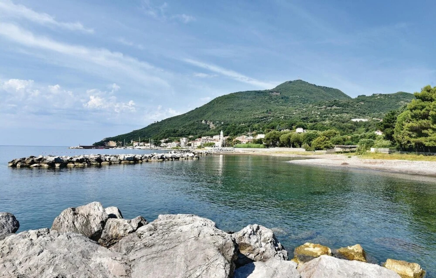 Beautiful Home in S. Giovanni a Piro SA With 3 Bedrooms, Wifi and Outdoor Swimming Pool