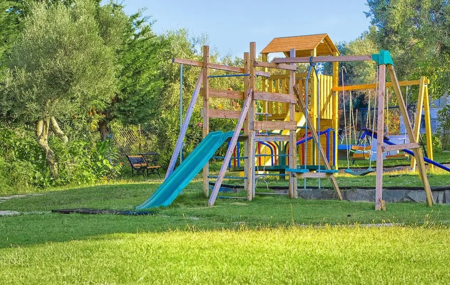 Samothraki Beach Apartments & Suites Hotel