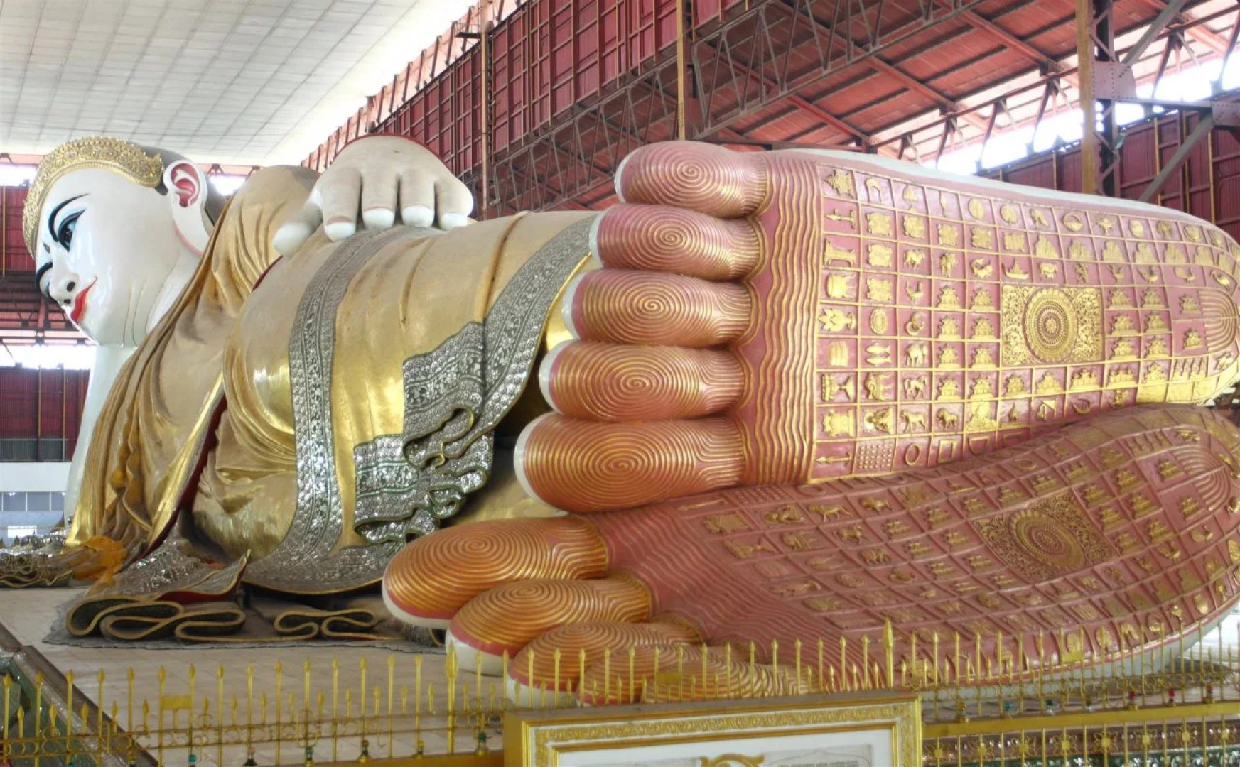 Excel River View Hotel