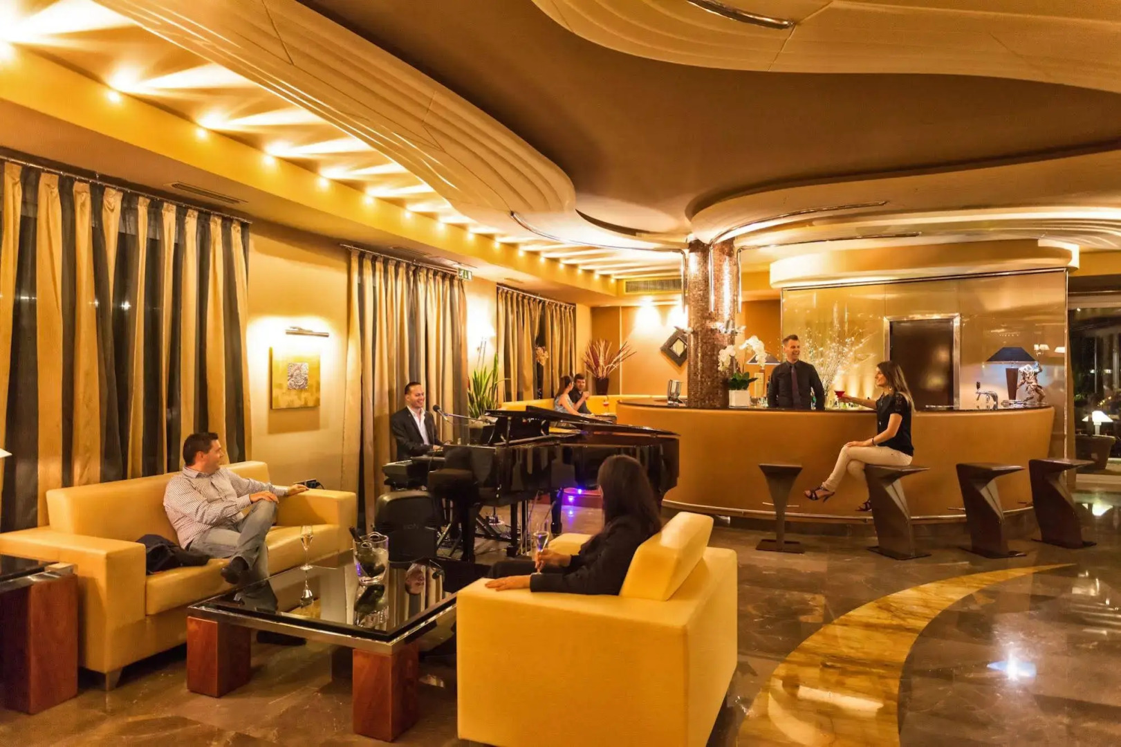 Hotel Kristal Palace - Tonelli Hotels - Adult Friendly