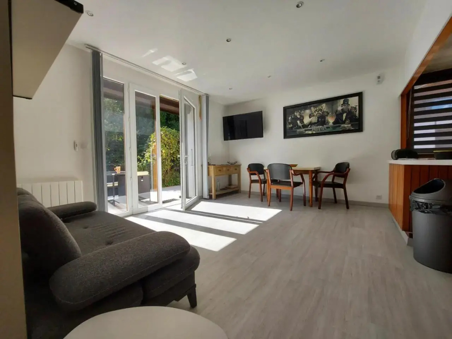 Rare, cosy studio terrasse au coeur de St-Jorioz