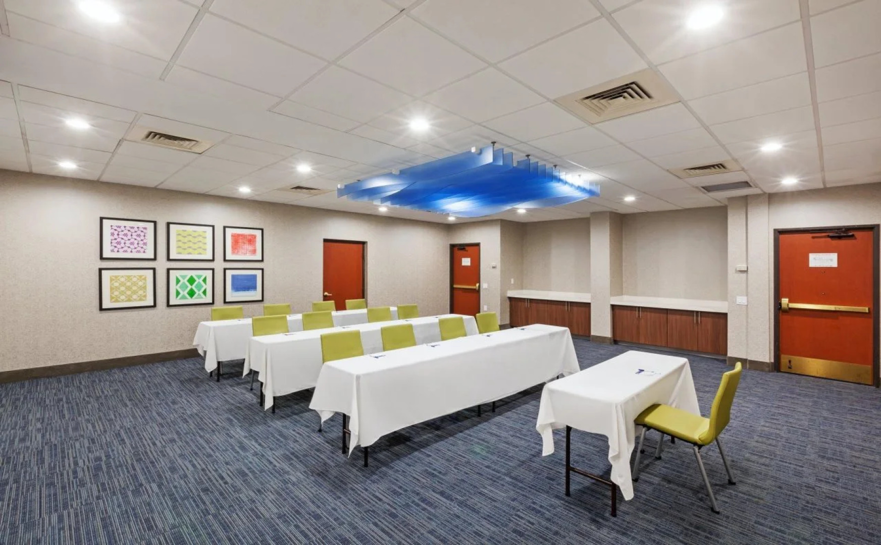 Holiday Inn Express & Suites Houston - Memorial Park Area by IHG