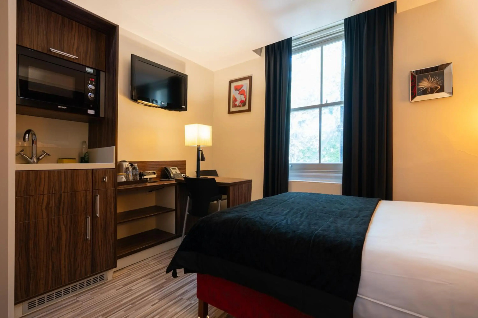 Simply Rooms & Suites