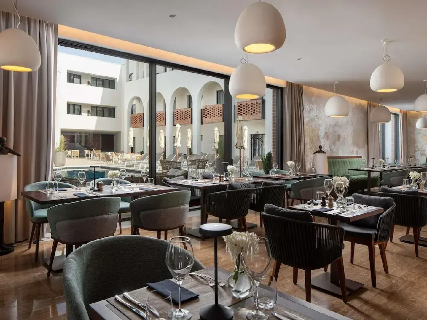 Mercure Conacul Cozieni