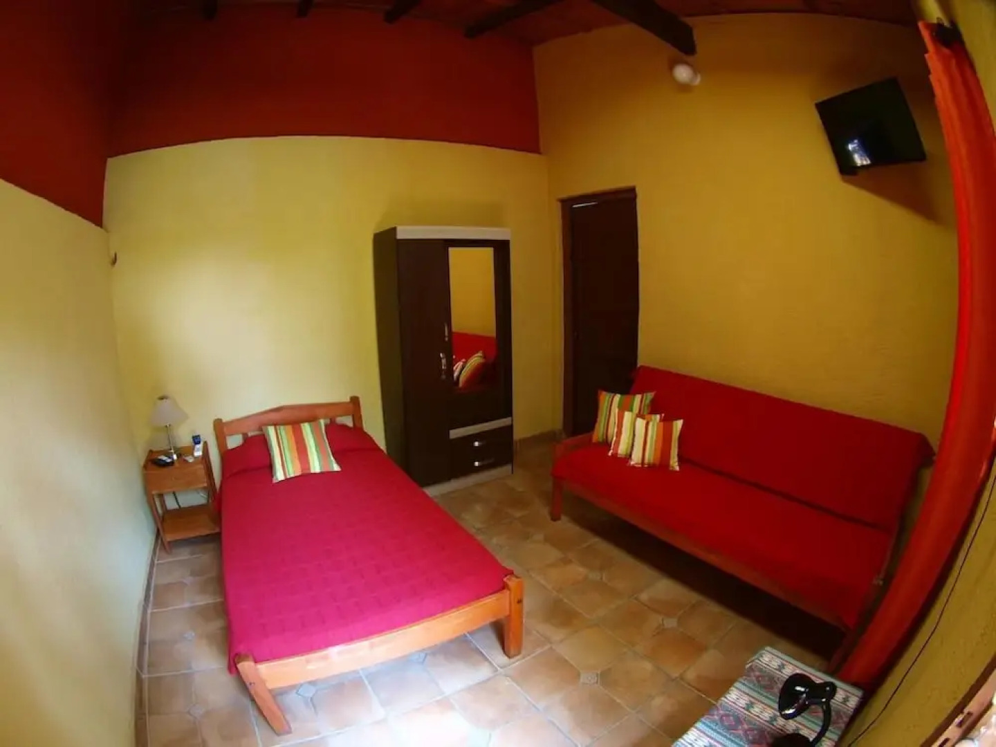 El Nomada Hotel & Hostel