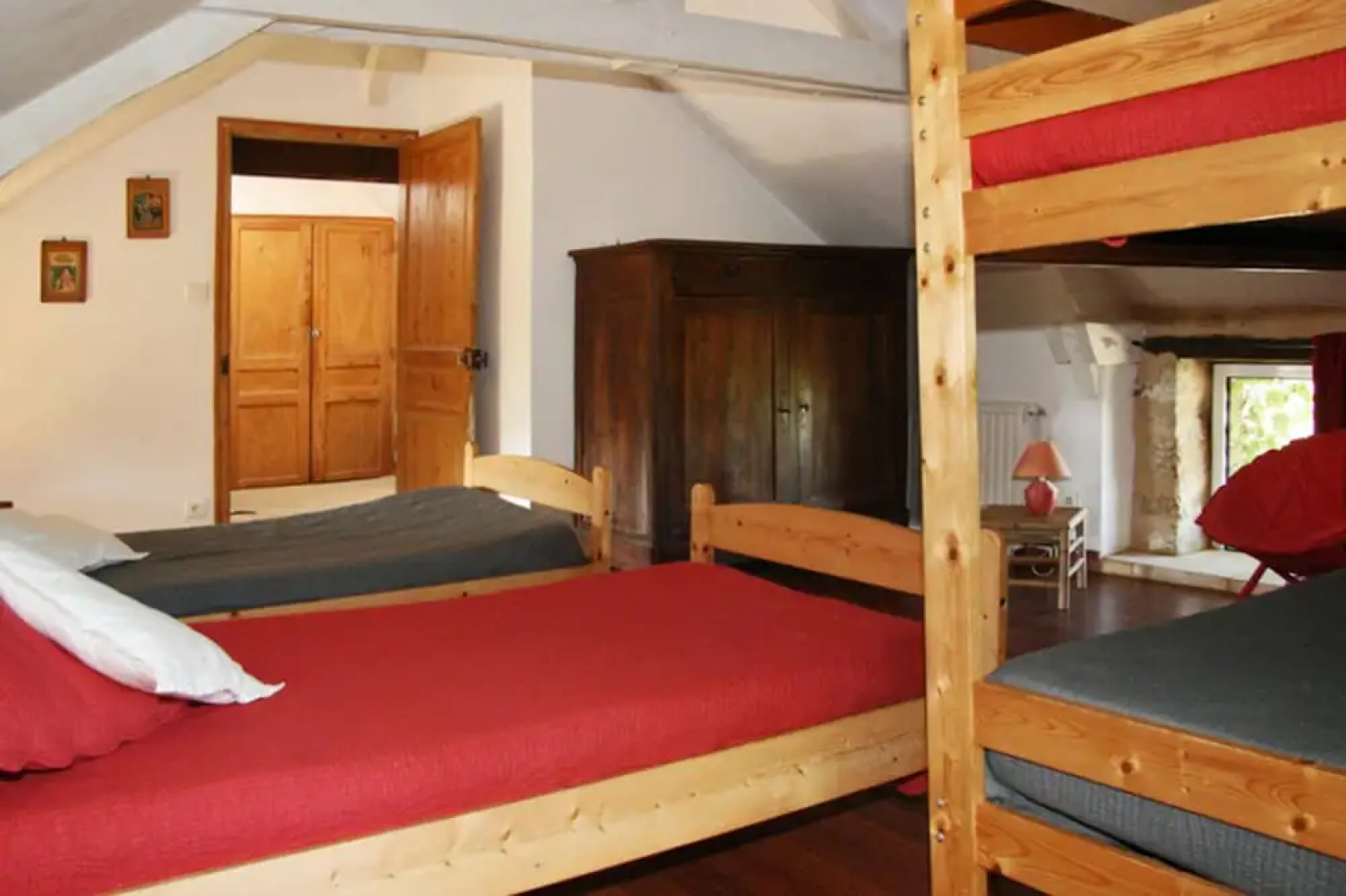 House With 4 Bedrooms in Saint-amand-de-coly, With Wonderful Mountain