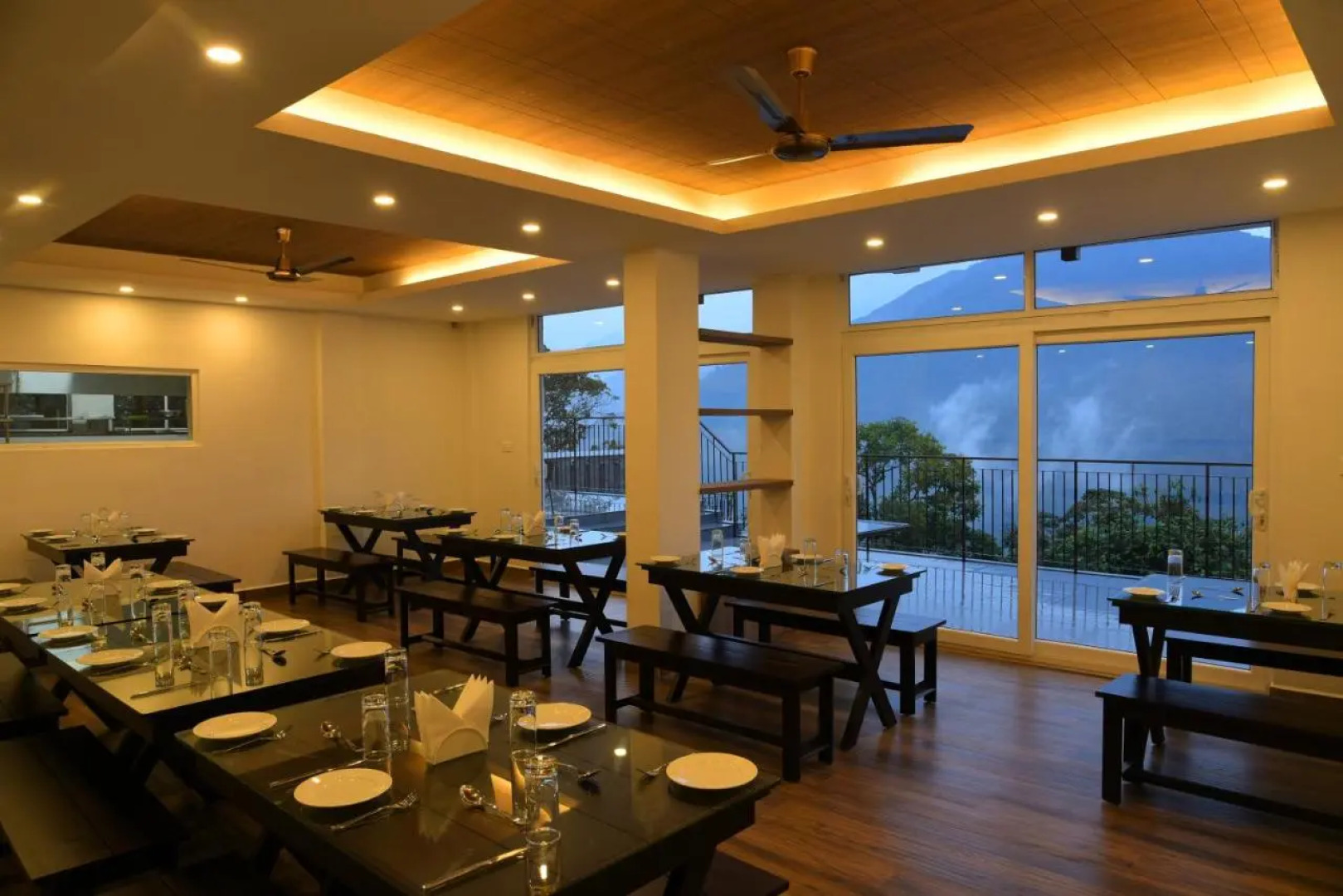 Shola Crown Resort - Munnar