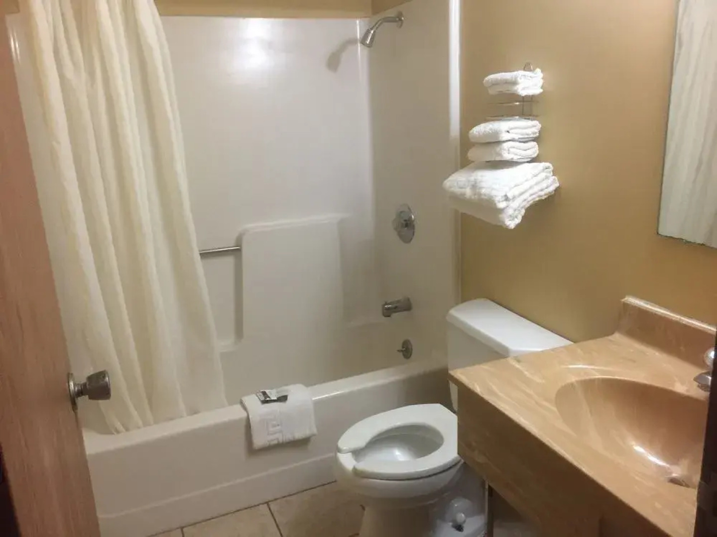 Budgetel inn & Suites