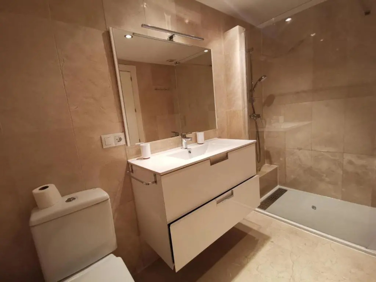 Sinfonia Del Mar Apartment