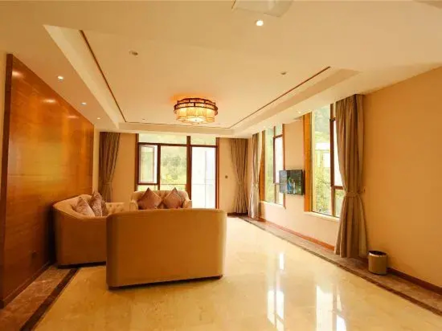 Tiantangzhai Holiday Hotel