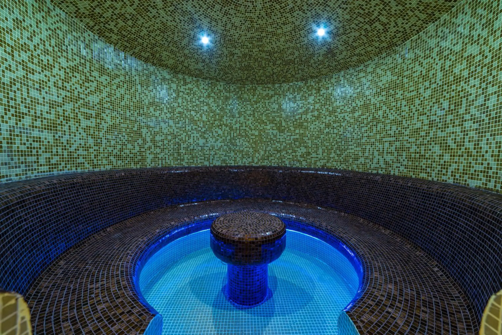 Unique Resort  Spa
