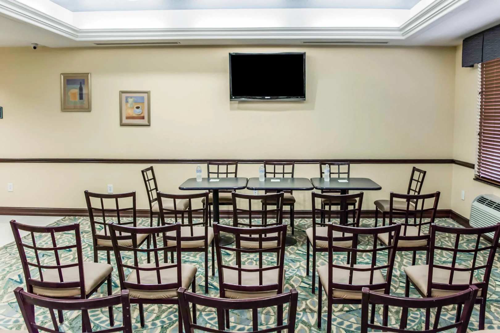 Comfort Inn & Suites Northeast - Gateway